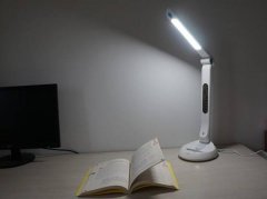 LED臺燈導光板